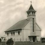 Velký Osek - kostel Nejsvětějšího srdce Ježíšova po dokončení stavby (cca 1937)