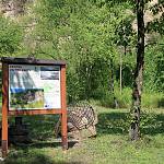 Radim - přírodní památka Lom u Radimi, informační cedule (2017)