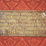 Radim - kaple Nejsvětějšího vykupitele, memoriální nápisová deska o stavbě kaple (2017)