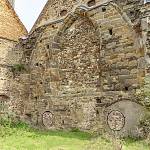 Klášterní Skalice - cisterciácké opatství, okno zaniklého skriptoria nebo refektáře (2019)