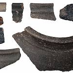 Cerhenice - archeologické nálezy, střepy z keltské polozemnice (2013, Regionální muzeum Kolín)