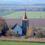 Vysoká - kostel Navštívení Panny Marie, pohled z vrchu Vysoká (2008)