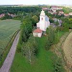 Žabonosy - kostel sv. Václava, letecký pohled od západu (2016)