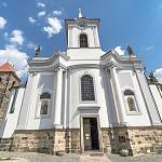 Český Brod - kostel sv. Gotharda, západní průčelí (2018)
