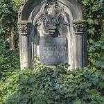 Kolín - starý městský hřbitov, náhrobek Pavlíny Součkové (2018)