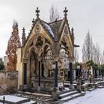 Kolín - nový městský hřbitov, hrobka rodiny Pernerových, celek (2026)