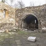 Kolín - kostel Všech svatých, pohled lodí k presbytáři (2017)