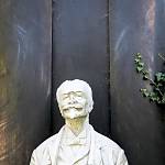 Kolín - nový židovský hřbitov, hrobka Bernarda Mandelíka, detail (2012)