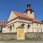 Záboří nad Labem - kostel sv. Prokopa, pohled od jihovýchodu (2018)