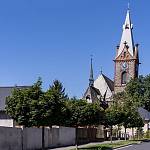 Plaňany - kostel sv. Jana Křtitele, šíkmá věž (2022)