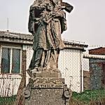 Kolín - socha sv. Jana Nepomuckého na Veltrubské (1998, repro vlastní fotografie)