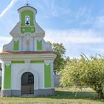Černíky - kaple sv. Václava od severovýchodu (2018)