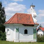 Černíky - kaple sv. Václava před opravou (2008)
