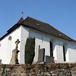 Dobřeň - kostel sv. Václava od jihovýchodu (2006)