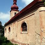 Rostoklaty - kostel sv. Martina od jihovýchodu před započetím oprav (2006)