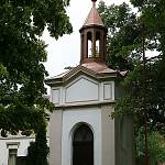 Hořany u Poříčan - kaple od severu před opravou (2008)