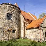 Hradešín - kostel sv. Jiří, pohled od rotundy k předsíní (2024)