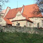 Hradešín - kostel sv. Jiří, pohled od jihovýchodu (2014)