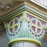 Malotice - kostel sv. Matouše, vyřezávaná hlavice sloupku, podpírajícího kruchtu (2017)