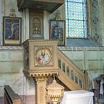 Malotice - kostel sv. Matouše, kazatelna a křtitelnice (2017)