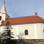 Týnec nad Labem - kostel sv. Jana Křtitele od jihu (2009)