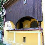 Týnec nad labem - kostel Panny Marie Sedmibolestné, oratoře na severní straně (2006)