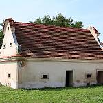 Chotouň - špýchar u statku čp. 8 od severu (2008)