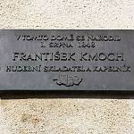 Zásmuky - pamětní deska na rodném domě Františka Kmocha (2012)