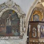 Polní Voděrady - kostel Navštívení Panny Marie, boční oltář sv. Jana Nepomuckého (2019)