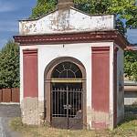 Kostelec nad Černými lesy - kaple sv. Jana Nepomuckého, pohled od jihu (2018)