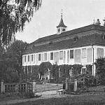 Molitorov - zámek, vstupní průčelí od severozápadu (20. léta 20. stol.)