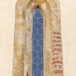 Třebovle - kostel sv. Bartoloměje, gotické okno v severní zdi (2019)