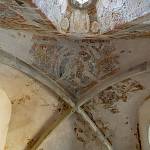 Třebovle - kostel sv. Bartoloměje, klenba presbytáře a výmalba špalety raně goticého okna (2019)