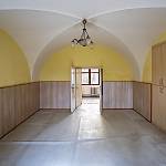 Svojšice - zámek, jedna z místností přízemí jižního křídla (2025)