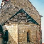 Kojice - kostel sv. Petra a Pavla, pohled od jihu před nanesením omítky (2003)