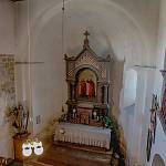 Kojice - kostel sv. Petra a Pavla, pohled do apsidy (2010)