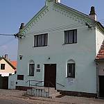 Stav bývalé synagogy před opravou v roce 2009 (2006)