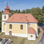 Konojedy - kostel sv. Václava, celek od jihu (2018)