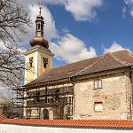 Solopysky - kostel sv. Bertoloměje od jihovýchodu (2022)