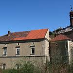 Škvorec - starý zámek před opravou (2007)