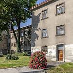 Kolín - bývalé vojenské velitelství před zbořením, vstupní část od severovýchodu (2024)