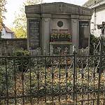 Týnec nad Labem - hřbitov, hrobka rodiny Harrerovy (2017)
