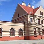 Český Brod - železniční nádraží, spojovací trakt k domu přednosty (2014)