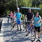 Kolín - řepařská naučná stezka, cyklisté na stanici Kolín-Sendražice (29. 8. 2011)