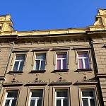 Kolín - ulice Karoliny Světlé (židovské ghetto), jižní fasáda domu čp. 142 (2012)