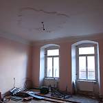 Kolín - ulice Na Hradbách, Rabínův dům čp. 124, štuky místnosti v 1. patře (2012)