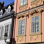 Kolín - ulice Na Hradbách: fasády domů čp. 126 a 127 (2012)