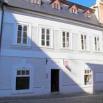 Kolín - ulice Na Hradbách: průčelí domu čp. 127 (2012)