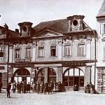 Kolín - Karlovo náměstí, domy na západní straně (1880)