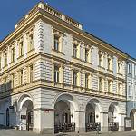 Kolín - Karlovo náměstí, dům čp. 9 Matrasovský, severovýchodní nároží (2020)